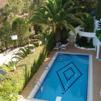 Πισίνα - Swimming pool